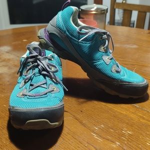Women's Ahnu aqua tennis shoes 9